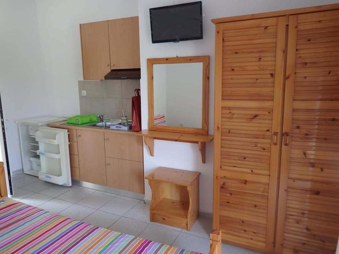 Fouli House Aparthotel Pefkochori Eksteriør bilde